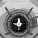 ⁦خلاط كهربائي بيكو، 1.75 لتر، 800 وات، ستانلس ستيل واسود - TBN 81808 BX⁩ - الصورة ⁦4⁩